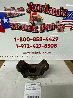 USED ALLIANCE CP25RPLS FRONT INPUT DIFFERENTIAL YOKE, P/N: 6813520444