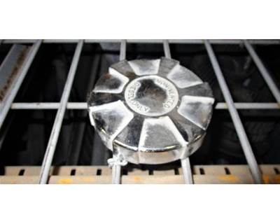 USED VOLVO/KENWORTH FUEL CAP