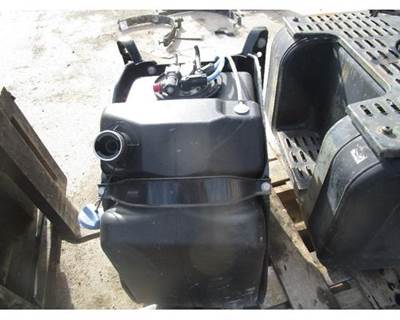 USED FREIGHTLINER CASCADIA DEF TANK