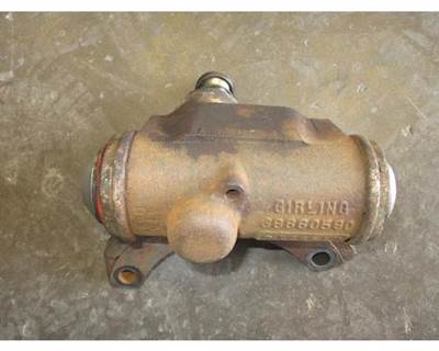 USED DRUM BRAKE WHEEL CYLINDER P/N: 68660580