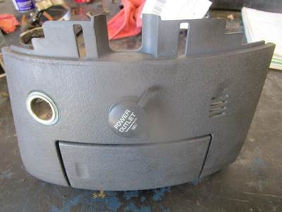 USED VOLVO DASH BOARD ASHTRAY P/N:3175622