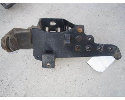 USED VOLVO BRACKET. P/N: 24424450