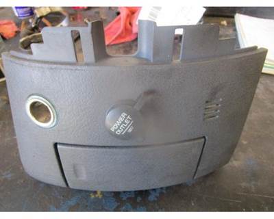 USED VOLVO DASH BOARD ASHTRAY P/N:3175622