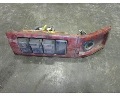 USED VOLVO 99 DASH PIECE 