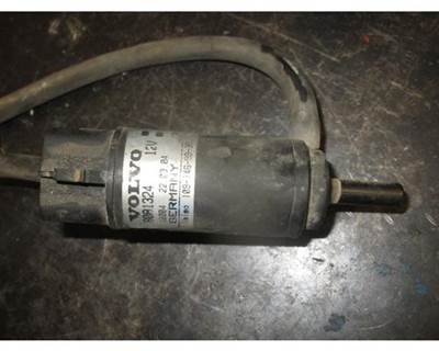 USED VOLVO WINDSHIELD WASHER PUMP P/N: 8081324