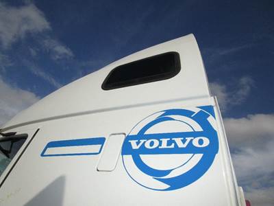 Volvo VNL
