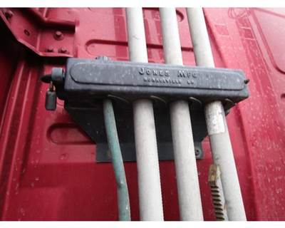 Used 2009 Volvo VNL Load Lock Retainer