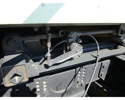 Used 2010 Volvo VNL Cab Leveling Air Valve