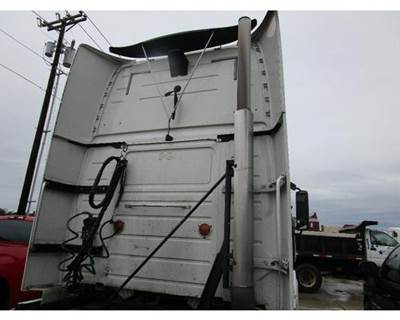 Used 2008 Volvo VNL Air Deflector, Top of Cab Adjustable