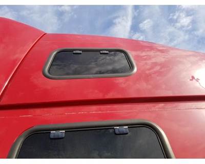 Used 2008 Volvo VNL Sleeper Window