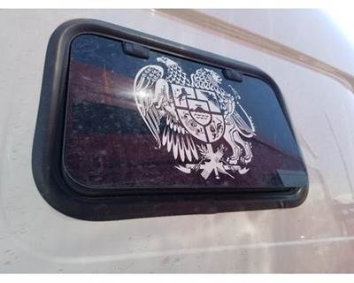 Used 2013 Volvo VNL Rear Sleeper Window