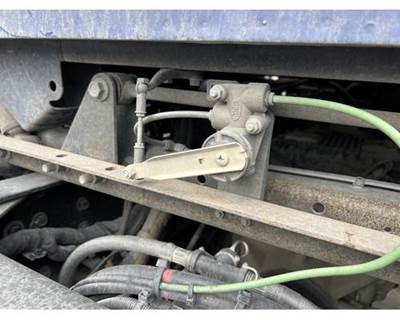 Used Volvo VNL Cab Air Level Valve