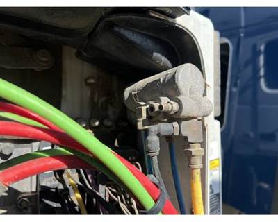 Used Volvo VNL Fan Clutch Air Control Solenoid