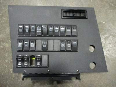 USED WESTERN STAR DASH SWITCH PANEL P/N: A18-61792-101