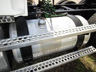 Western Star 4900 Left for a Western Star TR 4900 SA