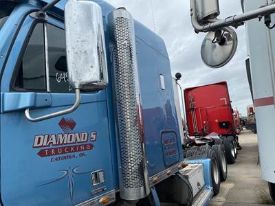 Freightliner Coronado Left Muffler Shield for a Freightliner CORONADO 132