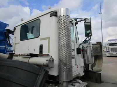 International 5900i Right Muffler Shield