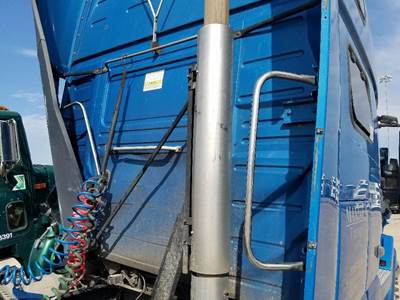 Volvo VNL Muffler Shield