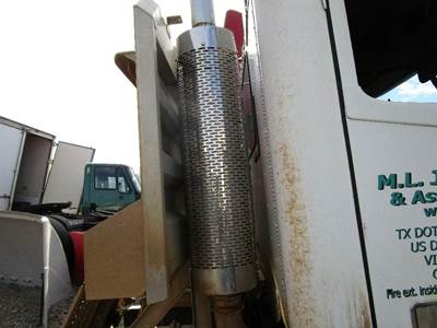 Freightliner Columbia 120 Muffler