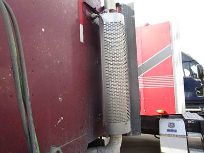 Freightliner Columbia 120 Muffler