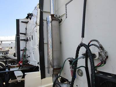 Freightliner Columbia 120 Muffler