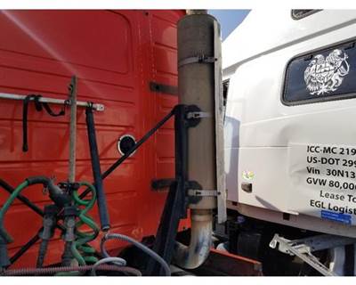 Volvo VNL Muffler