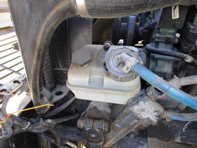 Freightliner A14-14796-001 Power Steering Assembly for a Freightliner ST120