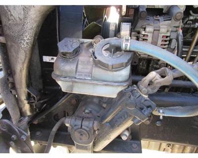 Freightliner A14-14796-001 Power Steering Assembly for a Freightliner COLUMBIA 120