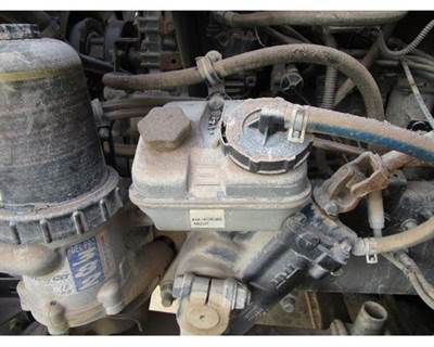 Freightliner A14-14796-003 Power Steering Assembly for a Freightliner CASCADIA 125