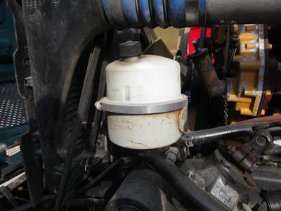 Freightliner Columbia Power Steering Assembly for a Freightliner COLUMBIA 120