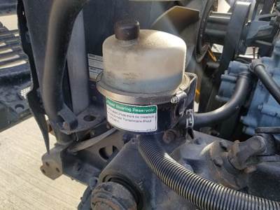 Freightliner Columbia Power Steering Assembly for a Freightliner COLUMBIA 120