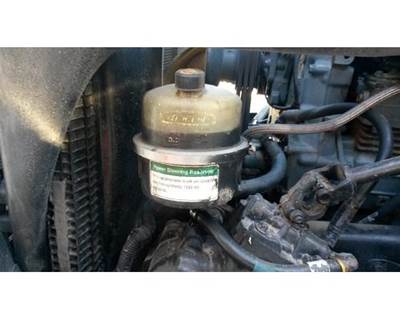 Freightliner Columbia Power Steering Assembly for a Freightliner COLUMBIA 120