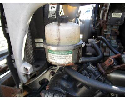 Freightliner Columbia Power Steering Assembly for a Freightliner COLUMBIA 120