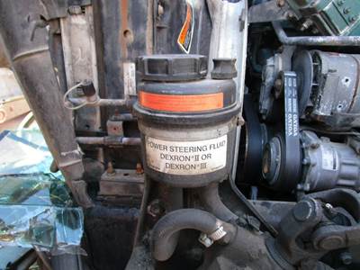 Volvo VNL Power Steering Assembly