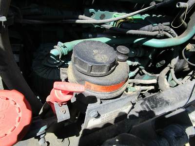 Volvo VNL Power Steering Assembly