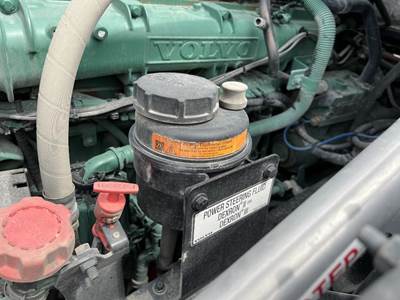 Volvo VNL Power Steering Assembly