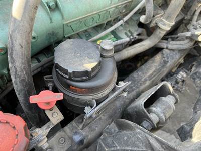 Volvo VNL Power Steering Assembly