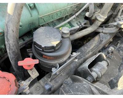 Volvo VNL Power Steering Assembly