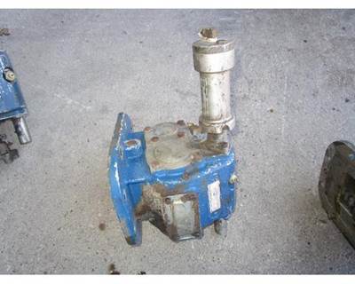 Used Muncie RL8 Series PTO with Air Shaft Cylinder, Forward and Reverse