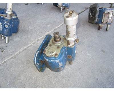 Used Muncie RL8 Series PTO with Air Shaft Cylinder, Forward and Reverse