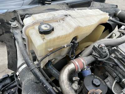 Freightliner Cascadia Radiator Overflow Bottle / Surge Tank for a Freightliner CASCADIA 125