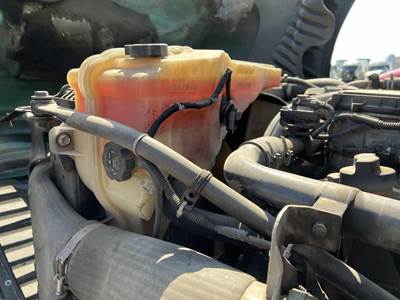 Freightliner Cascadia Radiator Overflow Bottle / Surge Tank for a Freightliner CASCADIA 125