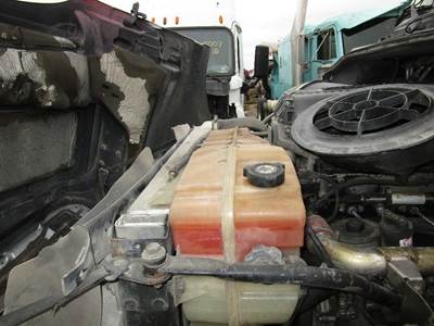 Freightliner Cascadia Radiator Overflow Bottle / Surge Tank