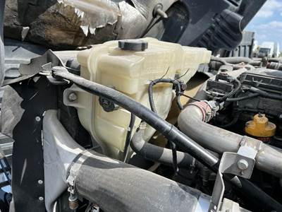 Freightliner Cascadia Radiator Overflow Bottle / Surge Tank for a Freightliner CASCADIA 125