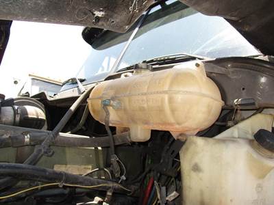 Freightliner Columbia Radiator Overflow Bottle / Surge Tank for a Freightliner COLUMBIA 120