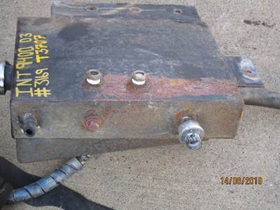 International 9400i Radiator Overflow Bottle / Surge Tank