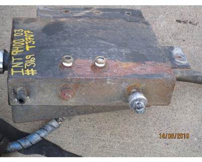 International 9400i Radiator Overflow Bottle / Surge Tank