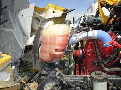 International DuraStar 4300 Radiator Overflow Bottle / Surge Tank