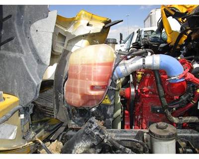 International DuraStar 4300 Radiator Overflow Bottle / Surge Tank