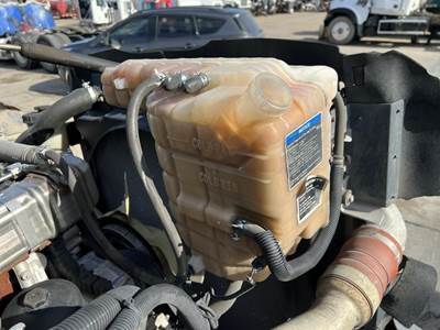 International RH613 Radiator Overflow Bottle / Surge Tank